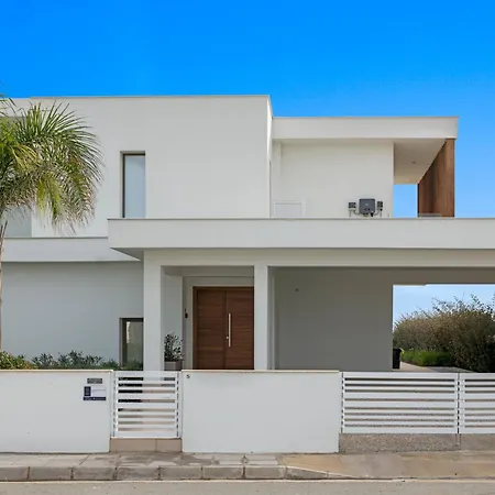 Serenity Waves 5 Villa Larnaca