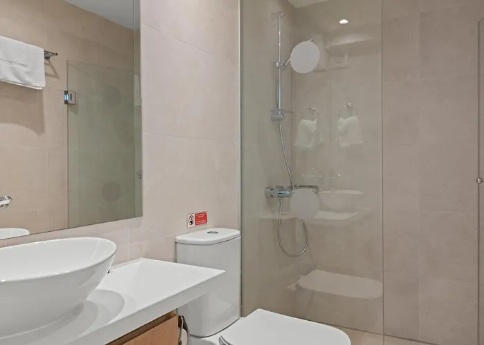 Serenity Waves 5 Willa Larnaca